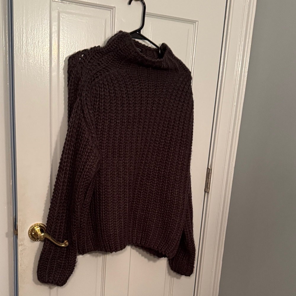 Kendall & Kylie Rich Brown Turtleneck Chunky Knitted Sweater